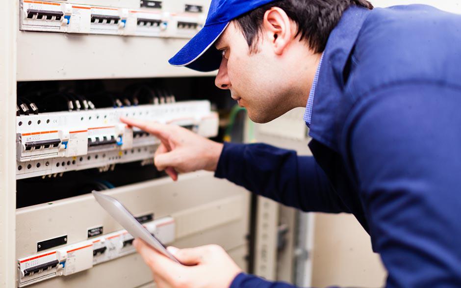 besoin d'un électricien Les Ulis